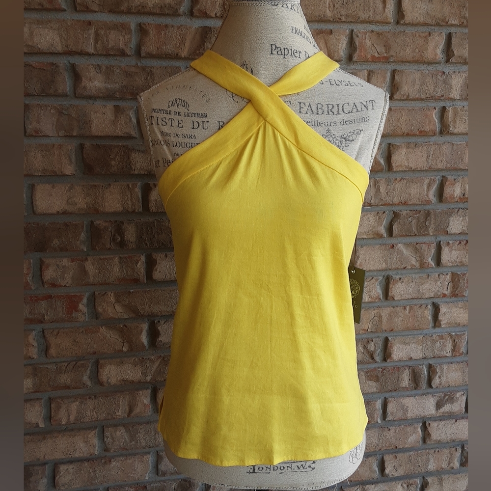 Vince Camuto NWT Yellow Linen Blend Top.  Size 2.